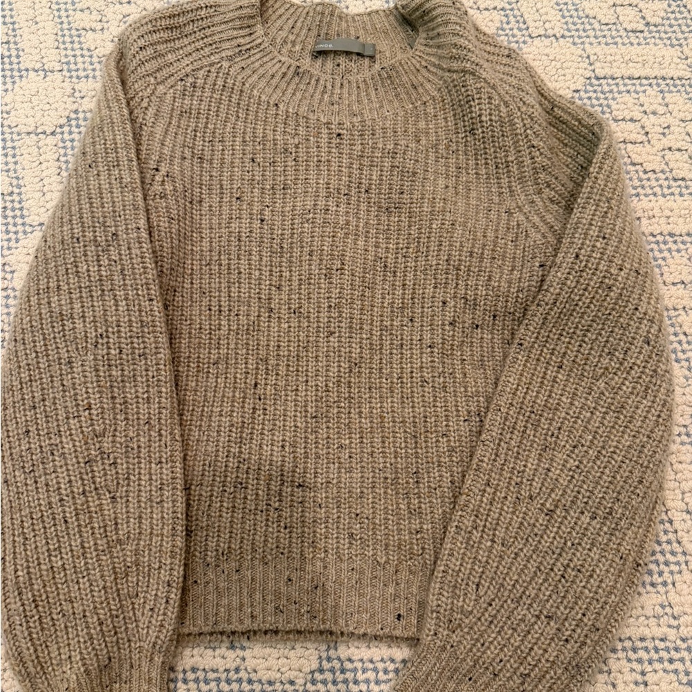 Vince women’s Taupe Crewneck Sweater